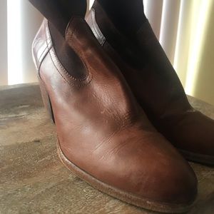 Frye bootie